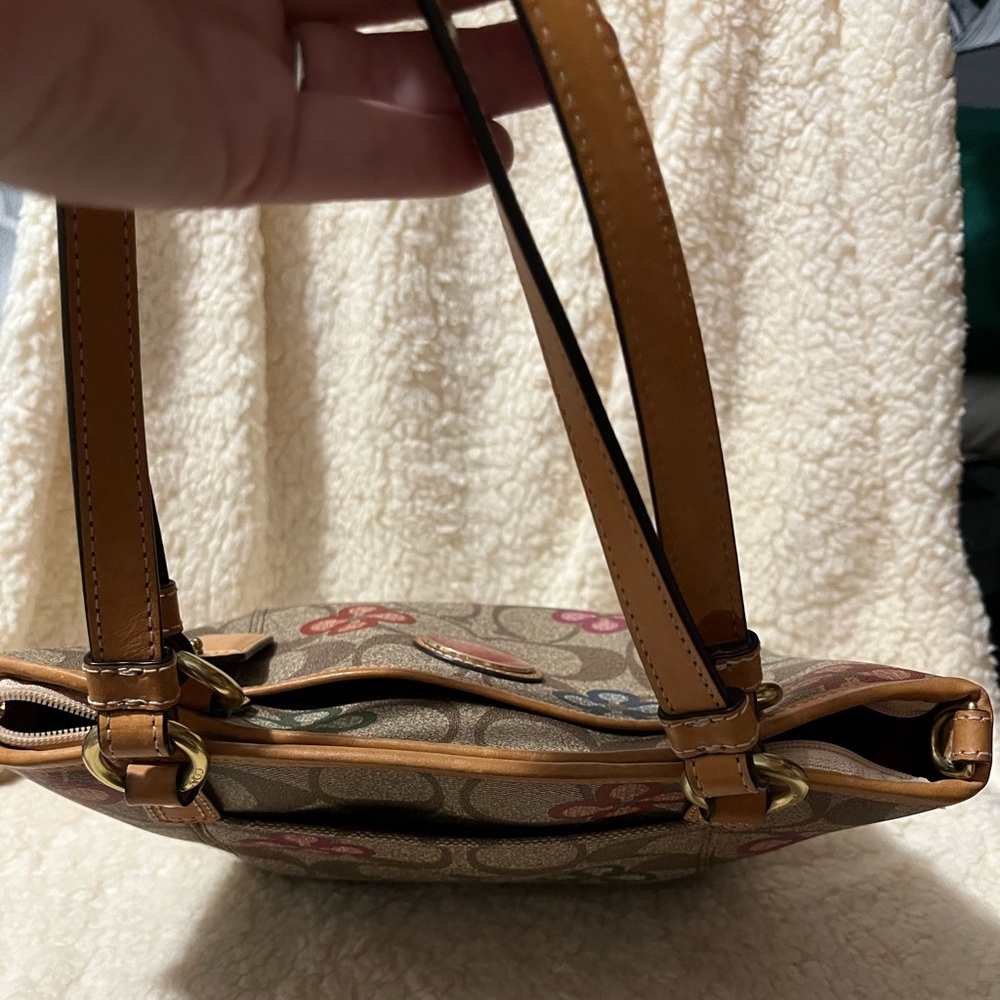 Coach Peyton Clover Bag - Picture 11 of 11